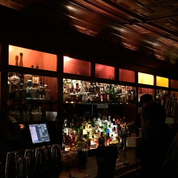 Foto tomada en Onieal&#39;s Grand Street Bar &amp; Restaurant  por Berna Y. el 12/11/2016