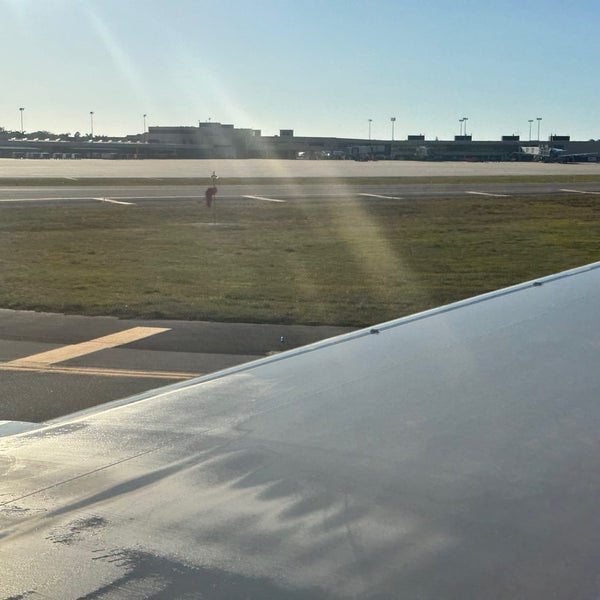 1/30/2023 tarihinde Sean R.ziyaretçi tarafından Sarasota-Bradenton International Airport (SRQ)'de çekilen fotoğraf