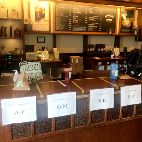 Photo taken at Peet&#39;s Coffee &amp; Tea by Sean R. on 6/27/2020