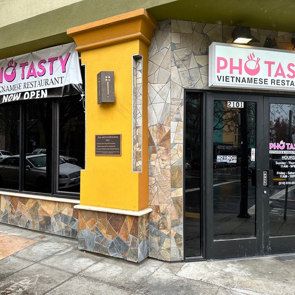 Gecko Gecko Thai California Eatery Downtown Berkeley Berkeley, CA