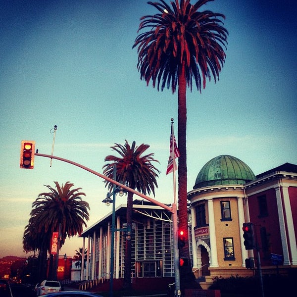 Emeryville City Hall City Hall in Park Avenue