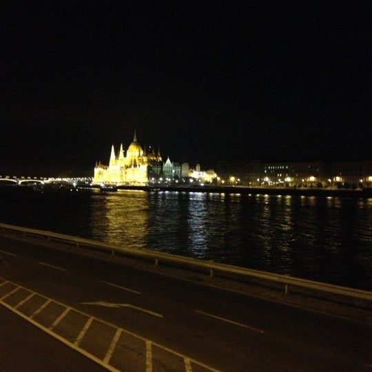 10/3/2012 tarihinde Tom D.ziyaretçi tarafından Lanchid 19 Design Hotel Budapest'de çekilen fotoğraf