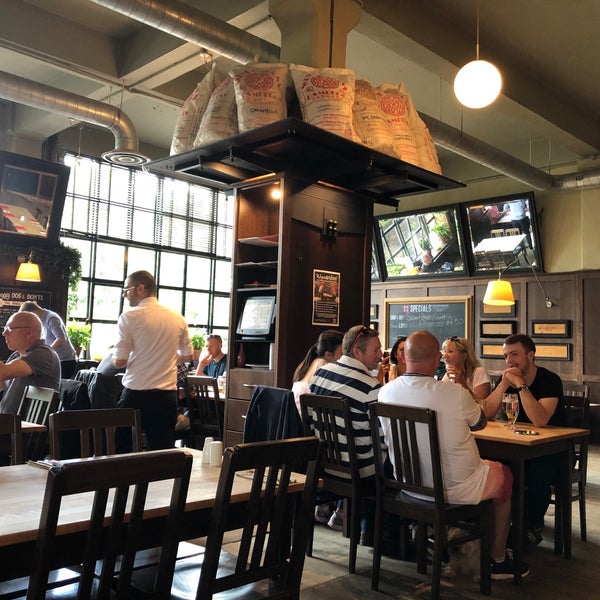 8/10/2019 tarihinde Jeff W.ziyaretçi tarafından WEST Brewery, Bar &amp; Restaurant'de çekilen fotoğraf