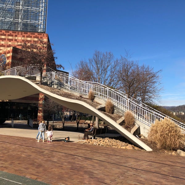 Aquarium Plaza Downtown Chattanooga Chattanooga, TN
