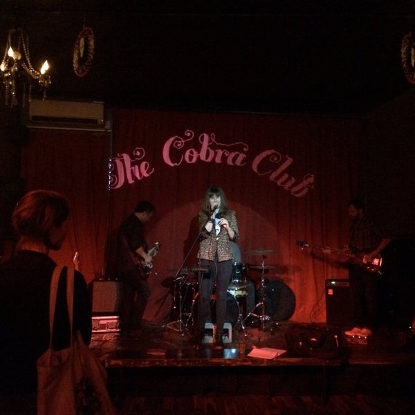 Foto scattata a The Cobra Club da Layla C. il 9/16/2016