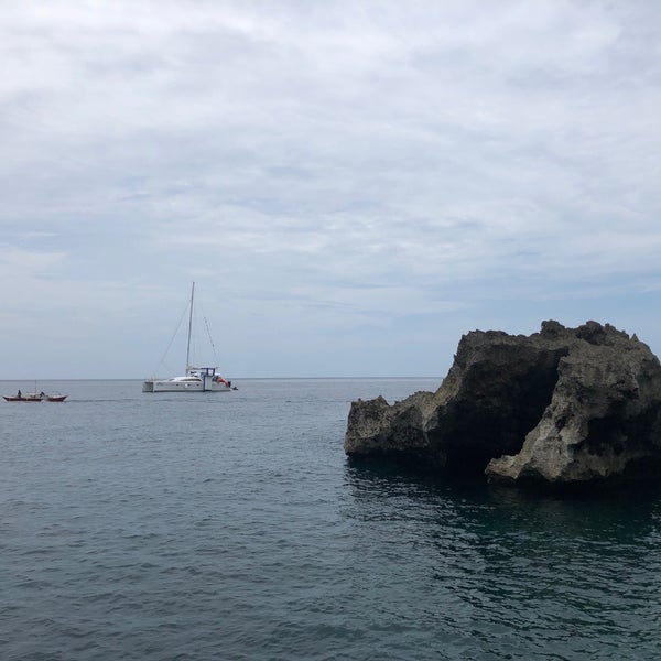 Isla de Carabao 3 tips from 149 visitors