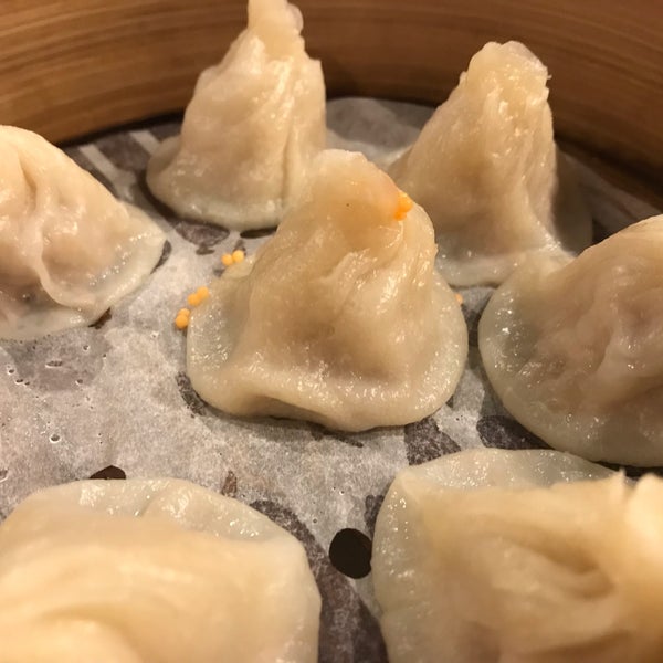 รูปภาพถ่ายที่ Beijing Dumpling โดย Erina เมื่อ 12/9/2018