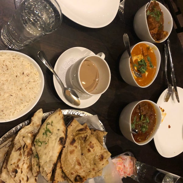 12/19/2021 tarihinde Karen D.ziyaretçi tarafından Utsav Restaurant'de çekilen fotoğraf