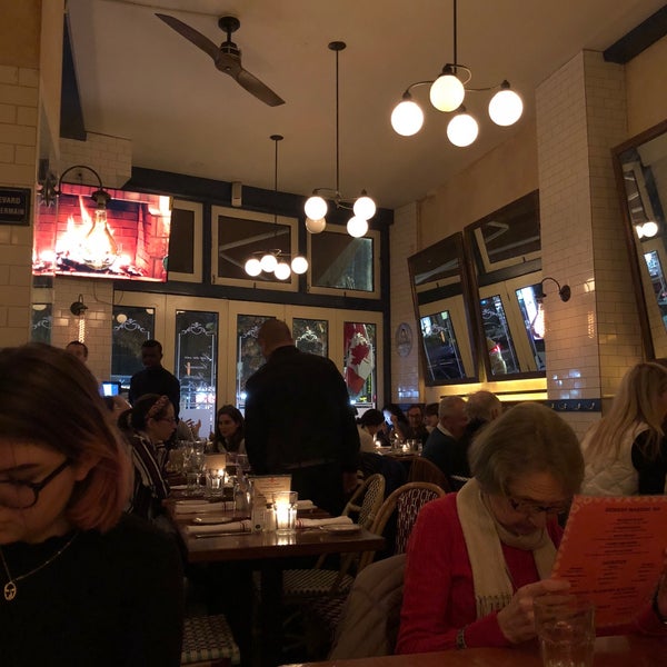 11/17/2018 tarihinde Karen D.ziyaretçi tarafından Cafe du Soleil'de çekilen fotoğraf