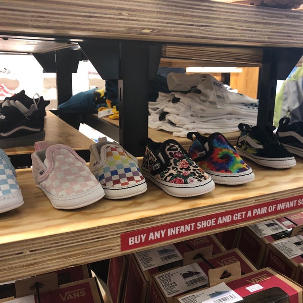 Vans - Shoe Store in Midtown East