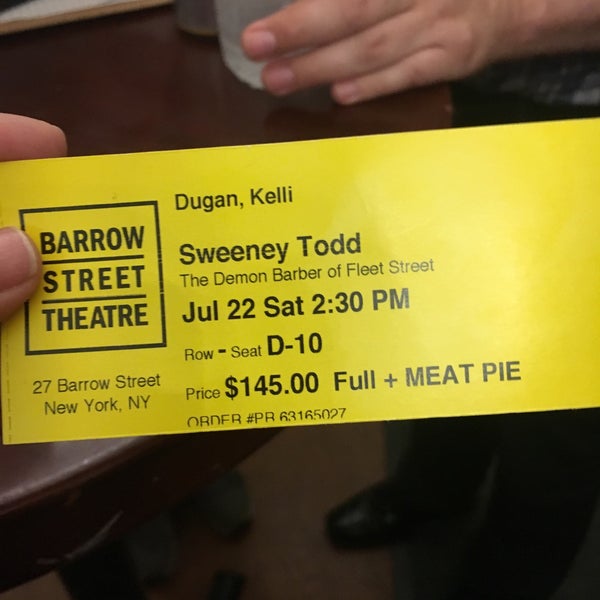 Foto tirada no(a) Barrow Street Theatre por Karen D. em 7/22/2017