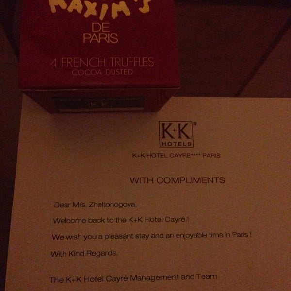 12/19/2013 tarihinde Tanya Z.ziyaretçi tarafından K+K Hotel Cayré Paris'de çekilen fotoğraf