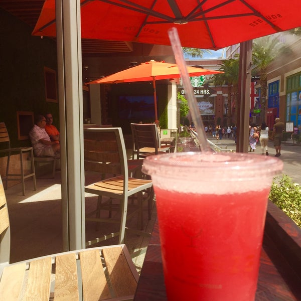 Squeeze Fresh Cocktails (Now Closed) Juice Bar in Las Vegas