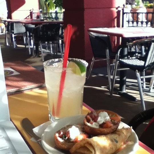 รูปภาพถ่ายที่ Mexicali Grill โดย Lisa G. เมื่อ 9/19/2012
