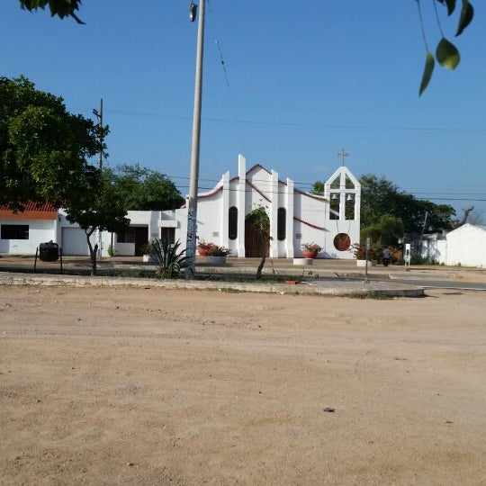 Photo taken at Iglesia Parroquial de La Junta by Fabián A. on 6/6/2014