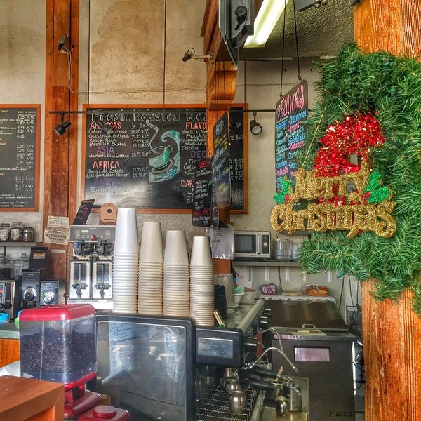 12/23/2014 tarihinde Ken R.ziyaretçi tarafından Tanner&#39;s Coffee Co'de çekilen fotoğraf
