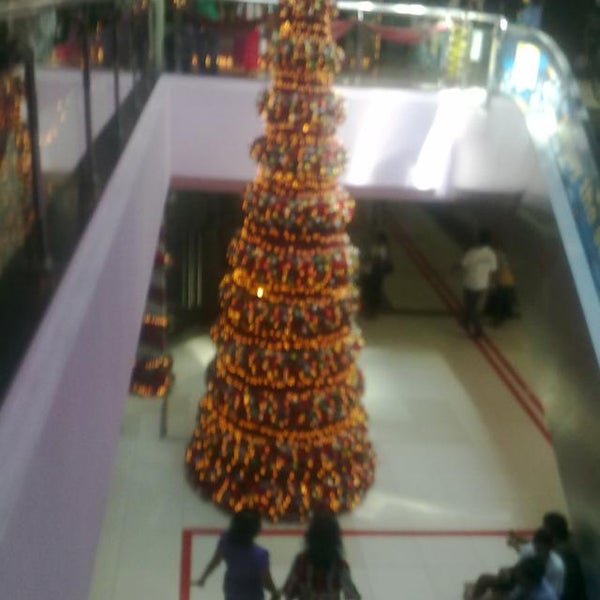 Das Foto wurde bei Kandy City Center (KCC) von Rukshan B. am 12/24/2012 aufgenommen
