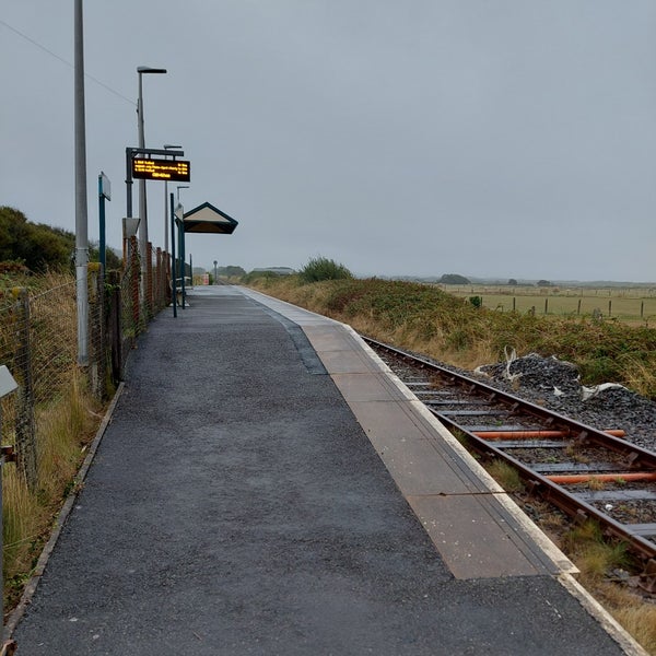 Abererch Railway Station (ABH) Rail Station in Pwllheli