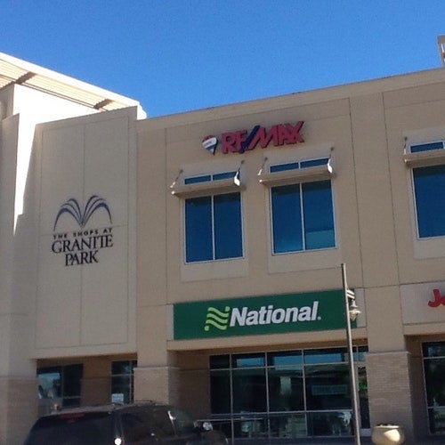 RE/MAX DFW Associates Carrollton Real Estate Agency in Carrollton