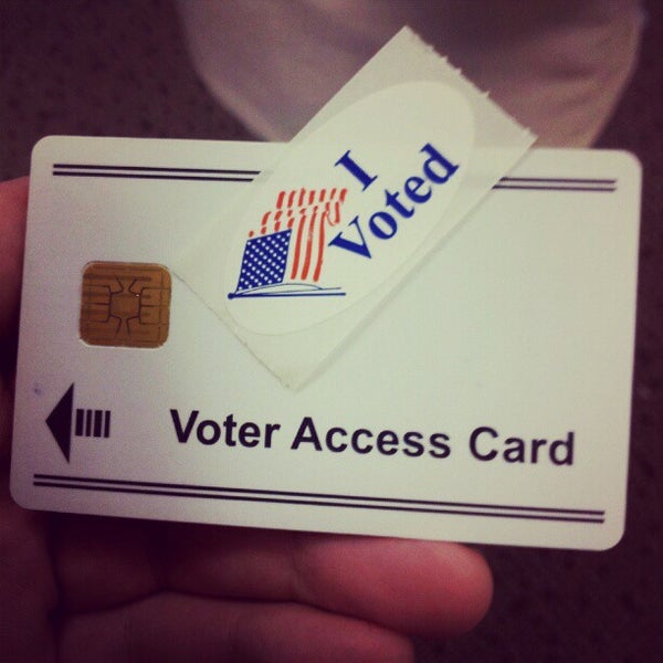 Photo taken at St. Louis Public Library - Kingshighway Branch by Chris B. on 11/6/2012