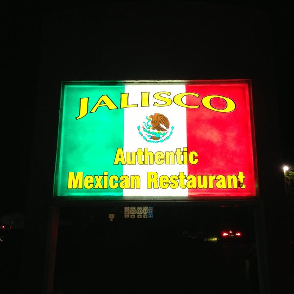 Снимок сделан в Jalisco Authentic Mexican Restaurant пользователем Northern Virginia R. 5/5/2013