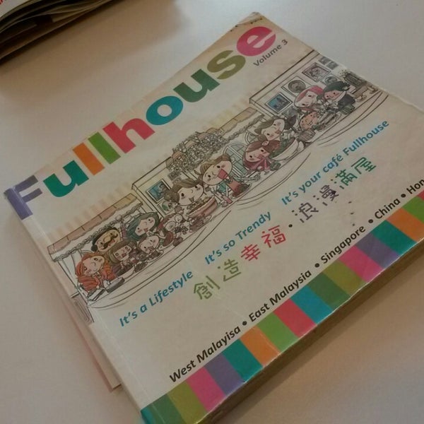 รูปภาพถ่ายที่ Fullhouse Lifestyle Store and Cafe โดย Señorita ĐiãNâ L. เมื่อ 8/30/2014