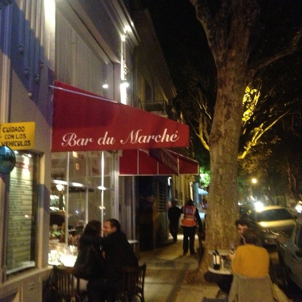 5/24/2013 tarihinde Ezequiel G.ziyaretçi tarafından Bar du Marché'de çekilen fotoğraf