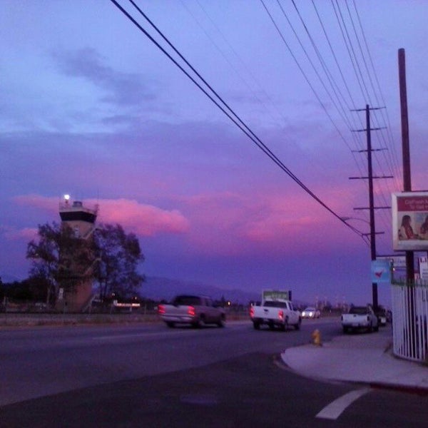 Whiteman Airport (WHP) 3 tips from 426 visitors