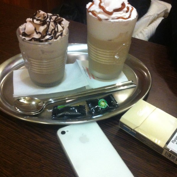 Photo taken at Coffeeshop Company by Dino on 1/14/2013