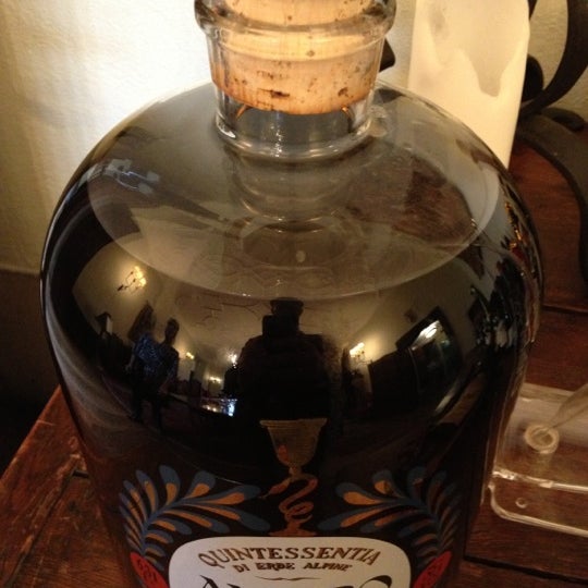 Photos at Tangley Oaks Terlato Tangley Oaks Lake Bluff, IL