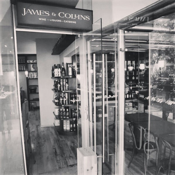 Снимок сделан в James &amp; Collins Boutique Restaurant пользователем alenka 5/23/2014