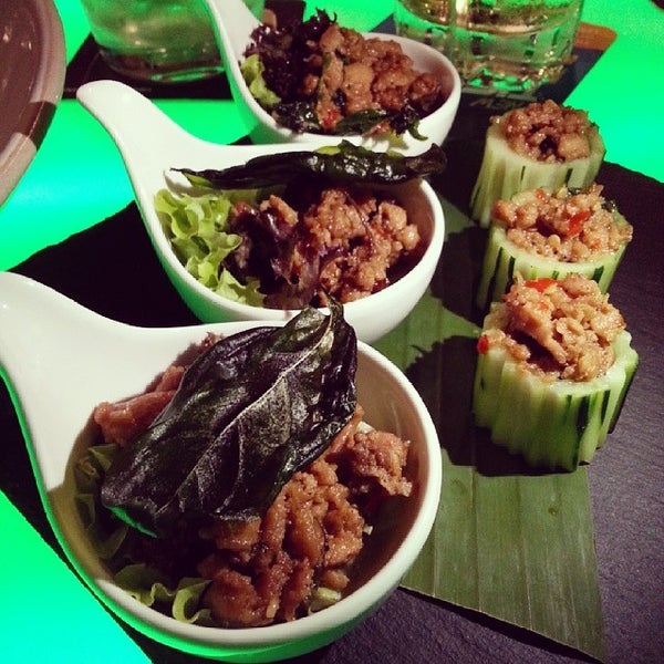 Foto diambil di Barn Thai Restaurant &amp; Bar oleh Anna Bella W. pada 3/11/2014