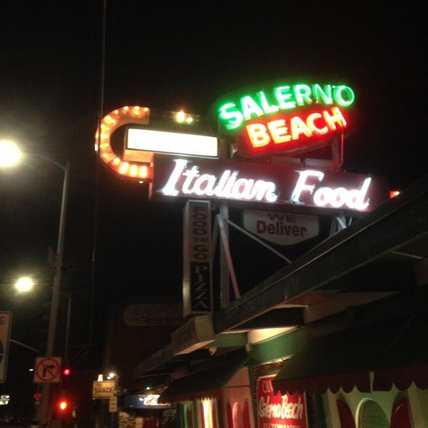 Photo taken at Cantalini&#39;s Salerno Beach Restaurant by Nelson T. on 1/25/2015