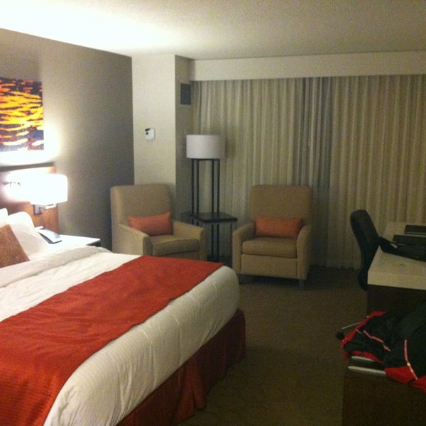 Снимок сделан в Delta Hotels by Marriott Fredericton пользователем Nick K. 12/30/2012