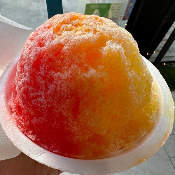 Photo taken at Brian&#39;s Shave Ice by Michelle H. on 9/28/2023