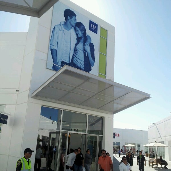 Photo taken at Gran Plaza Outlets by Johnny C. on 11/16/2013