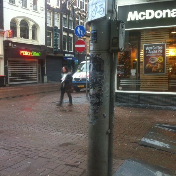 Das Foto wurde bei McDonald&#39;s von 🔞 am 12/25/2012 aufgenommen