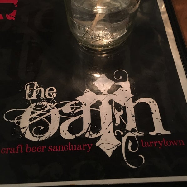 Photo taken at The Oath Craft Beer Sanctuary by ACM on 11/13/2016