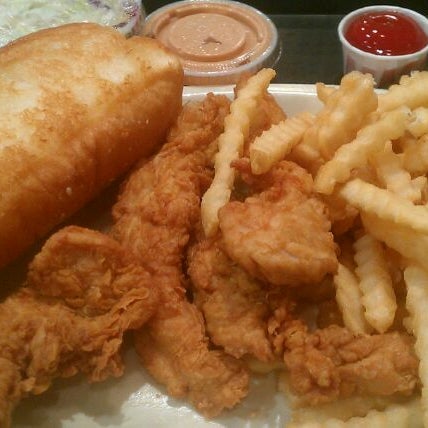 Photo taken at Raising Cane&#39;s Chicken Fingers by A C. on 11/12/2012