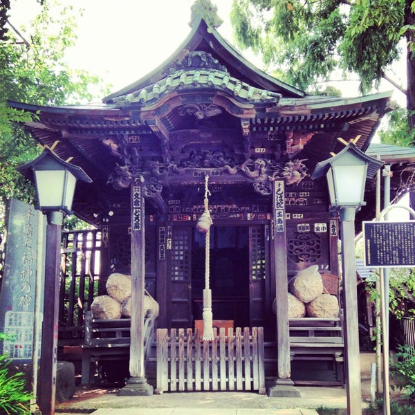 Photos At 千住本氷川神社旧社殿 Shrine Photos At 千住本氷川神社旧社殿 Shrine