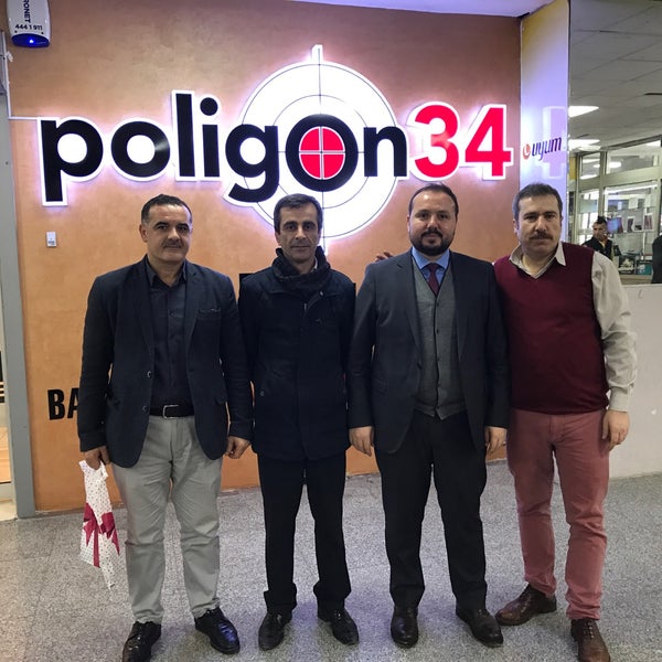 Foto tirada no(a) Poligon34 Başakşehir por Mehmet y. em 2/9/2017