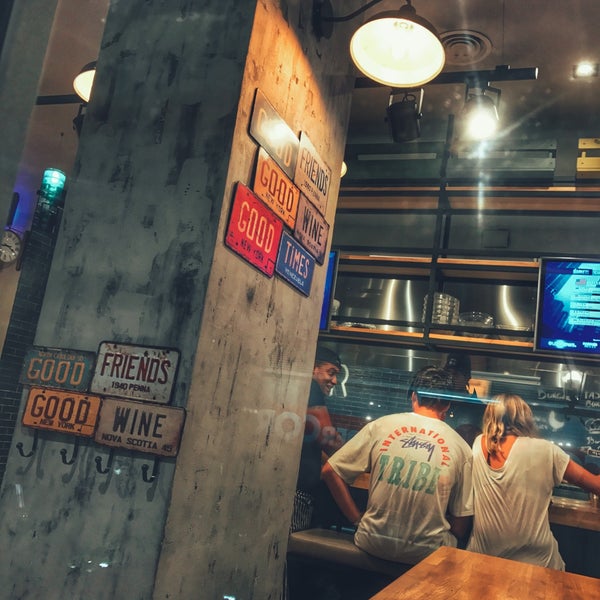 8/23/2017에 Abdullah B.님이 Burger Bar에서 찍은 사진