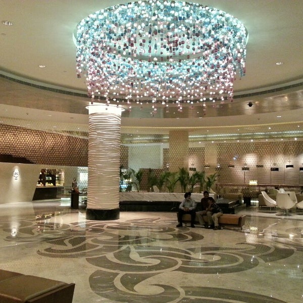 3/16/2013 tarihinde Vijay K.ziyaretçi tarafından Hilton Chennai'de çekilen fotoğraf