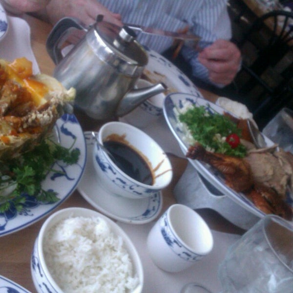 Снимок сделан в Cheng&#39;s Oriental Restaurant пользователем Natalya P. 9/15/2013
