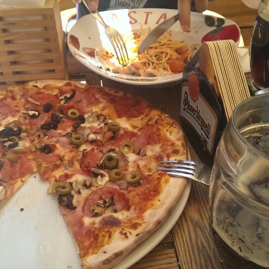 Pizza & Pasta Factory Staré Město 55 tips de 2028 visitantes