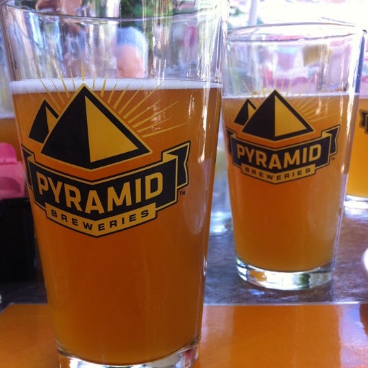Photo taken at Pyramid Brewery &amp; Alehouse by Anna P. on 8/28/2011