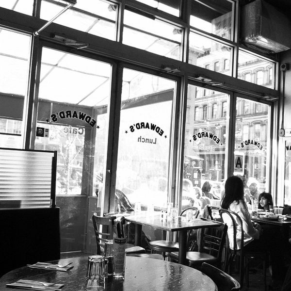 Photo taken at Edward&#39;s Restaurant by Marsha O. on 11/25/2011