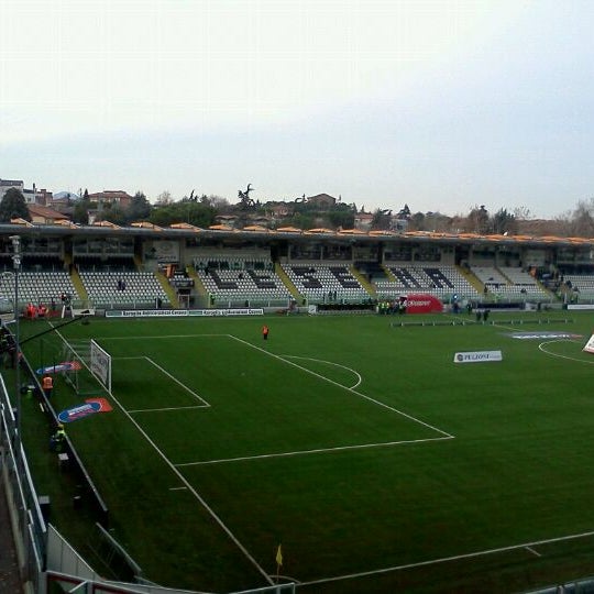12/18/2011 tarihinde Mirco M.ziyaretçi tarafından Orogel Stadium Dino Manuzzi'de çekilen fotoğraf