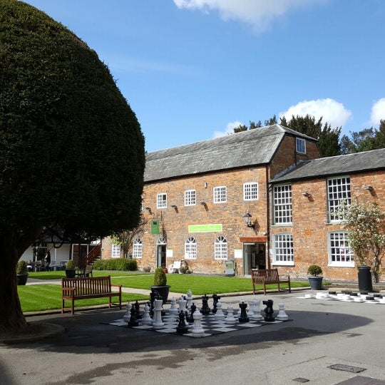 Wilton Shopping Village Clothing Store