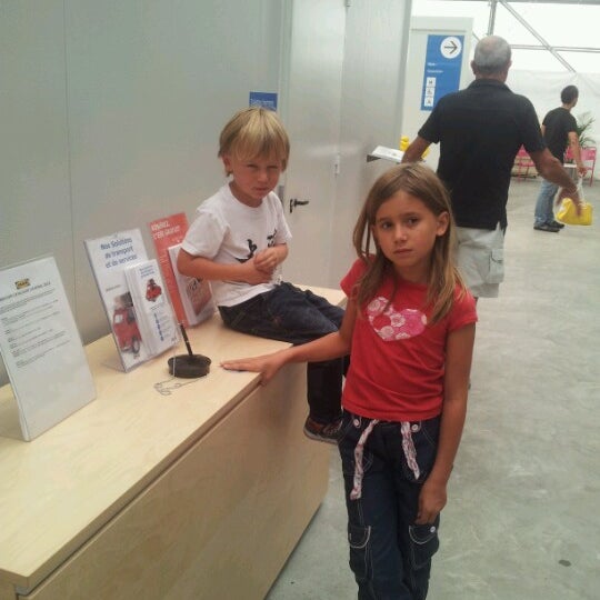 Foto tirada no(a) IKEA por Philippe betschart L. em 9/15/2012